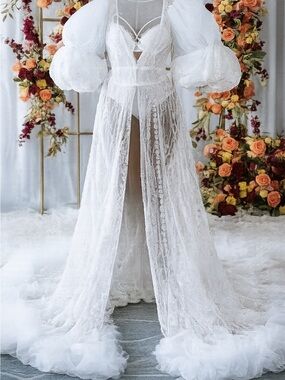 Ethereal White Lace Bridal Robe with Puffy Sleeves